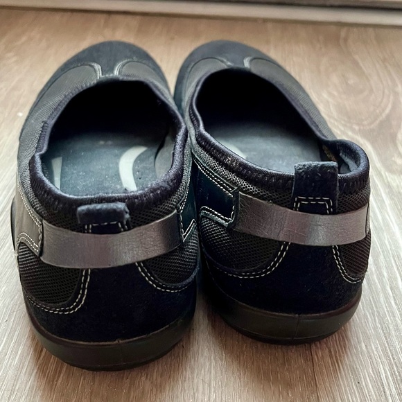 ECCO Vibration Skimmer Black Leather Ballet Flats EU 39 US 8.5 Slip On Comfort - Picture 5 of 14